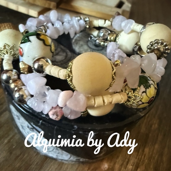 Wrap around layering pink quartz bracelet - Picture 2 of 2